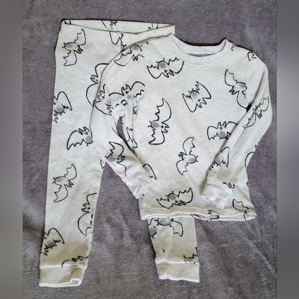 Carter's Kids Long Sleeve Bat Print Pajama Set - Light Gray Sz 4T EUC